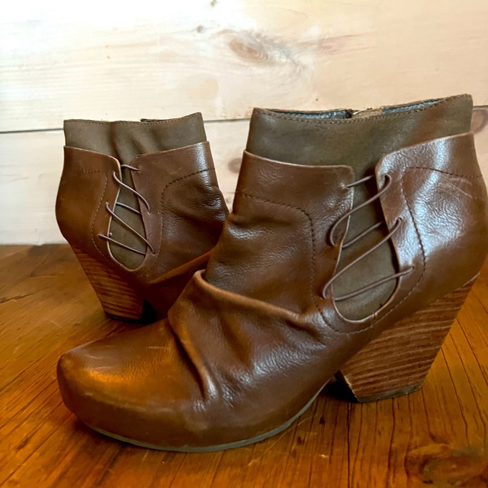 OTBT brown leather booties
.